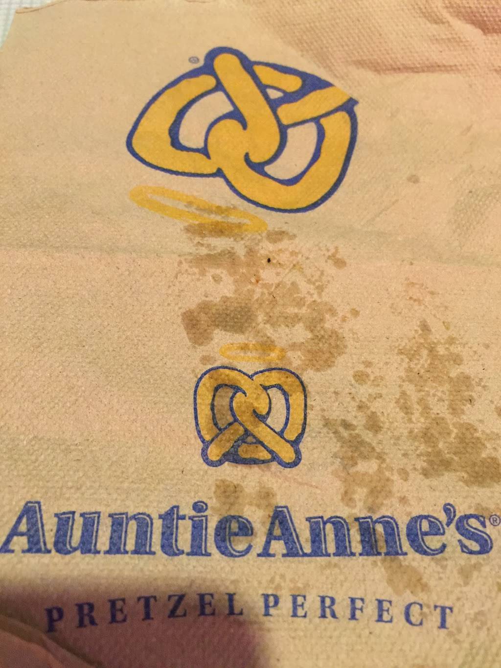 Auntie Annes | cafe | 510 Great Mall Dr, Milpitas, CA 95035, USA | 4089341165 OR +1 408-934-1165