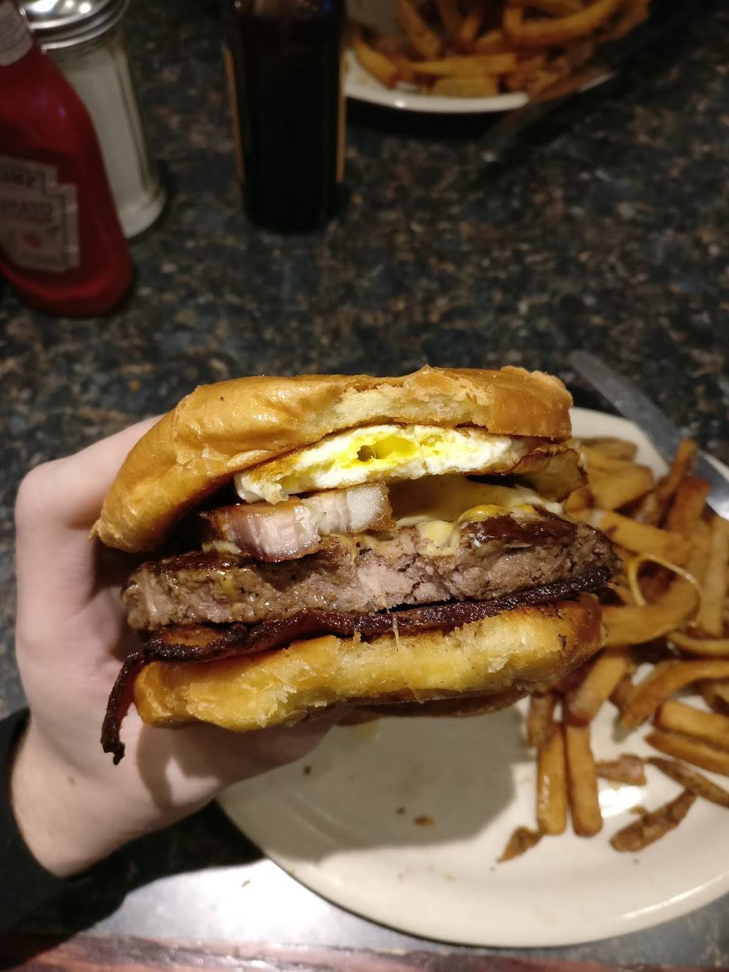 North Avenue Grill | restaurant | 7225 W North Ave, Wauwatosa, WI 53213, USA | 4144537225 OR +1 414-453-7225