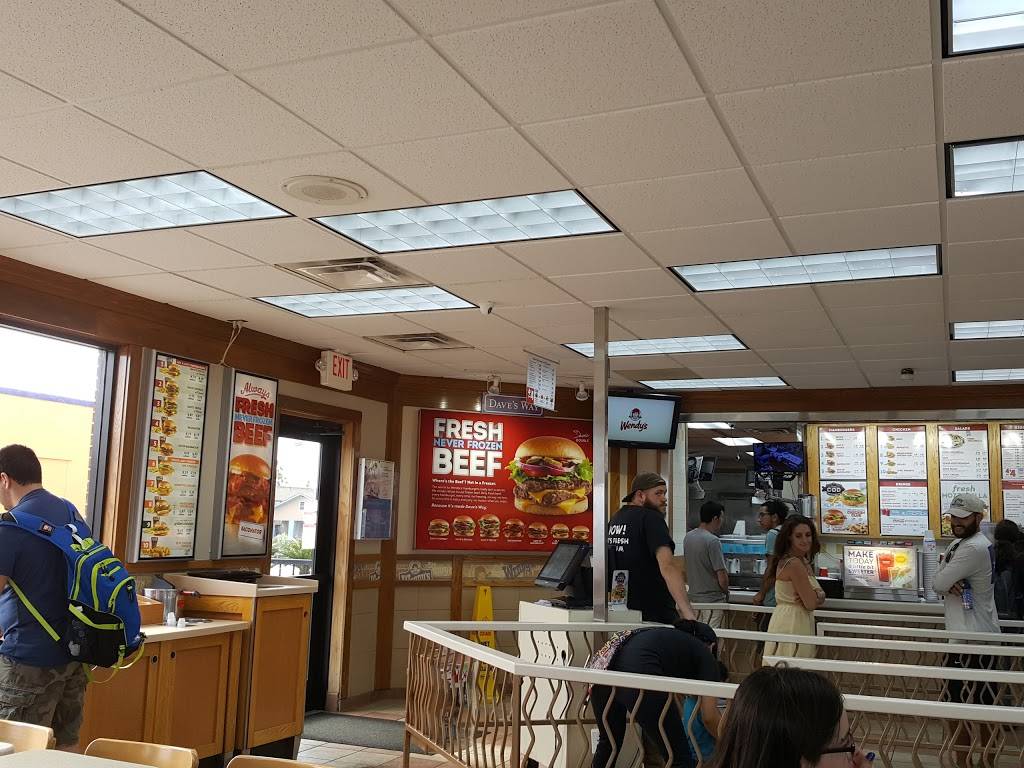 Wendys | restaurant | 2328 Seawall Blvd, Galveston, TX 77550, USA | 4097628195 OR +1 409-762-8195