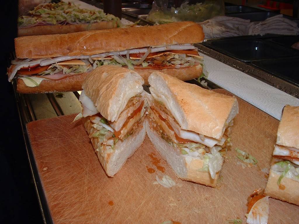 Captn Nemos Lakeview | meal delivery | 3650 N Ashland Ave, Chicago, IL 60613, USA | 7739297687 OR +1 773-929-7687