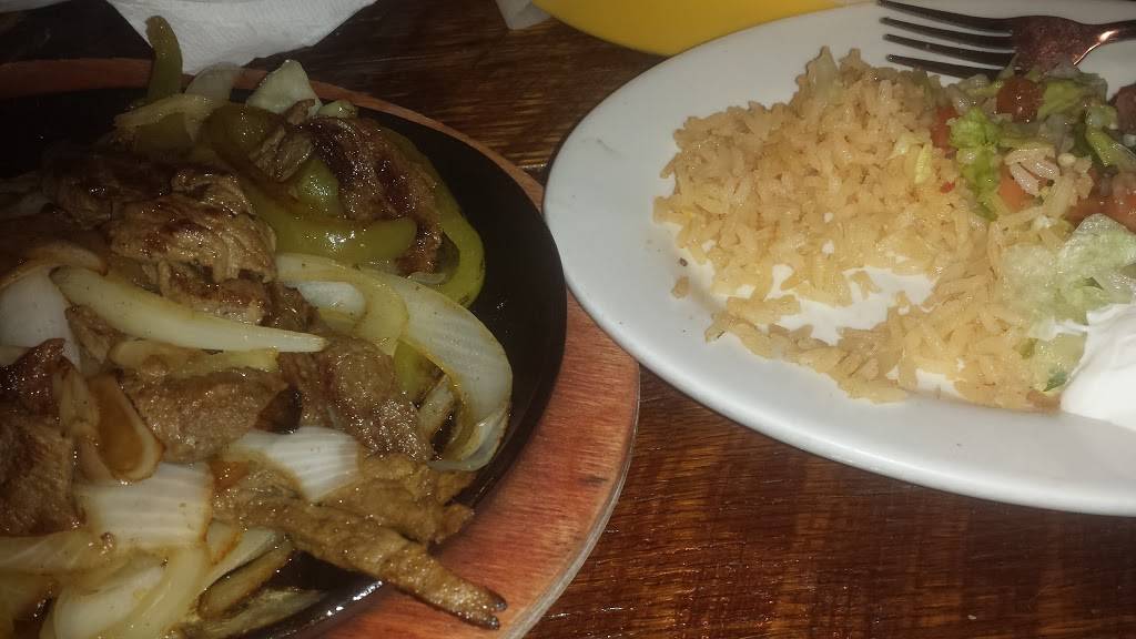 Cazadores Mexican Restaurant | restaurant | 710 S Kerr Blvd, Sallisaw, OK 74955, USA | 9187760777 OR +1 918-776-0777