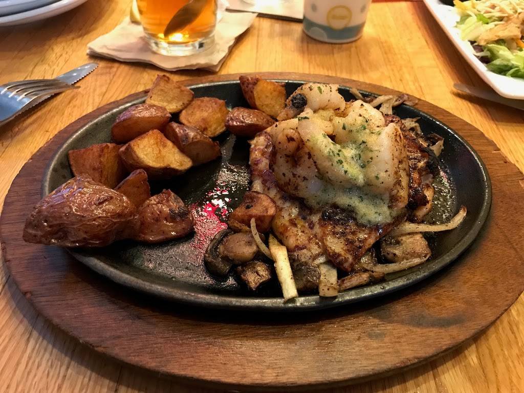 Applebees Grill + Bar | restaurant | 425 Galleria Dr, Johnstown, PA 15904, USA | 8142694500 OR +1 814-269-4500