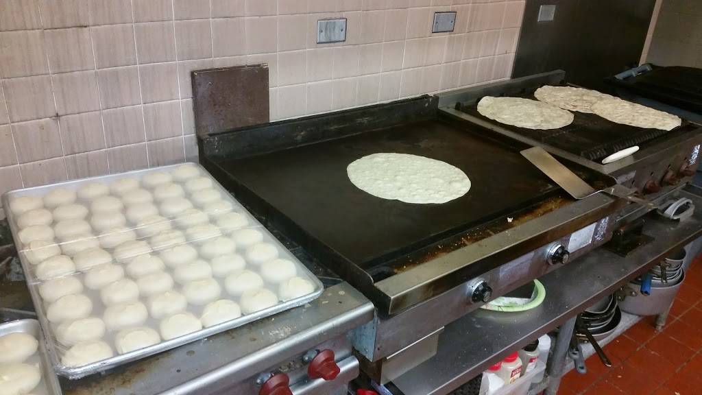 La Familia | restaurant | 210 McClellan St, Joint Base Pearl Harbor-Hickam, HI 96853, USA | 8084229987 OR +1 808-422-9987