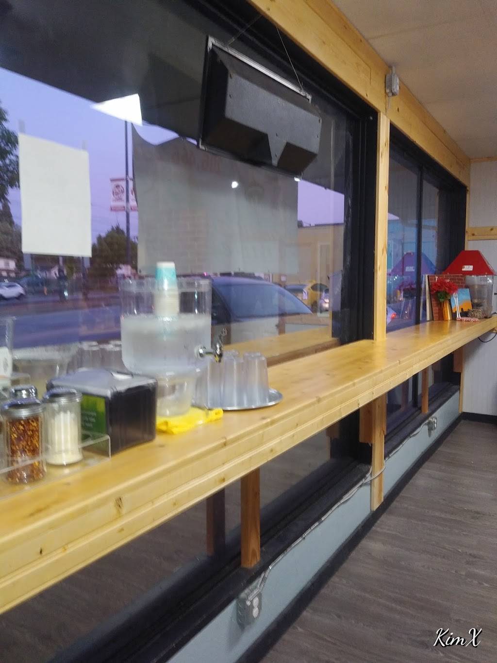 Eymans Pizza & Cafe | restaurant | 6711 Martin Luther King Jr Way S, Seattle, WA 98118, USA | 2064662850 OR +1 206-466-2850