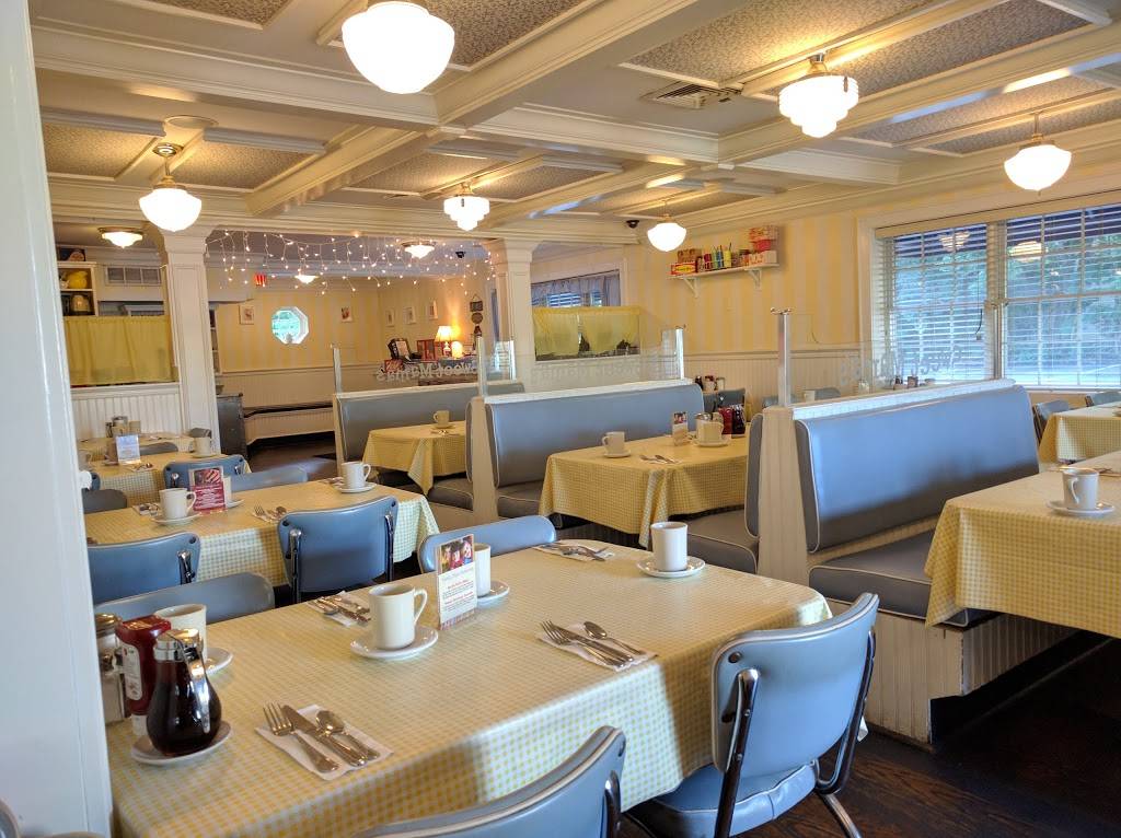 Sweet Mamas | restaurant | 9 Alsace Pl, Northport, NY 11768, USA | 6312616262 OR +1 631-261-6262