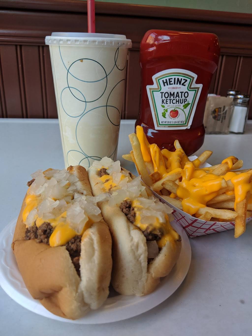 Coney Island | restaurant | 266 E Michigan Ave, Kalamazoo, MI 49007, USA | 2693820377 OR +1 269-382-0377