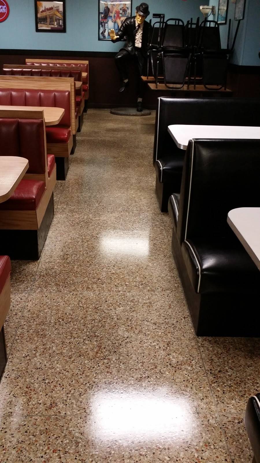 Avenue Grill | restaurant | 2223 Mineral Spring Ave, North Providence, RI 02911, USA | 4012327722 OR +1 401-232-7722