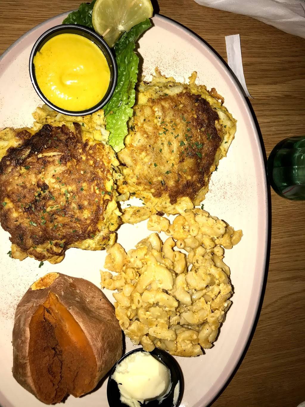 Fresh Fresh Seafood | restaurant | 507 York Rd, Towson, MD 21204, USA | 4108213474 OR +1 410-821-3474