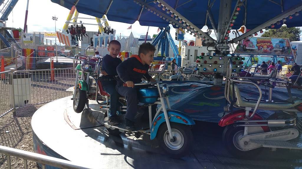 Taste Of Melrose Park | restaurant | 1000 25th Ave, Melrose Park, IL 60160, USA | 7083434000 OR +1 708-343-4000