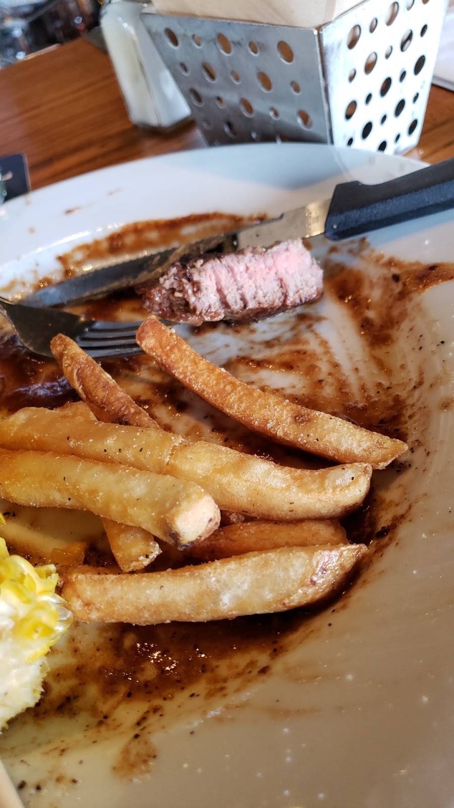 Chilis Grill & Bar | restaurant | 901 W 120th Ave, Denver, CO 80234, USA | 7208722499 OR +1 720-872-2499