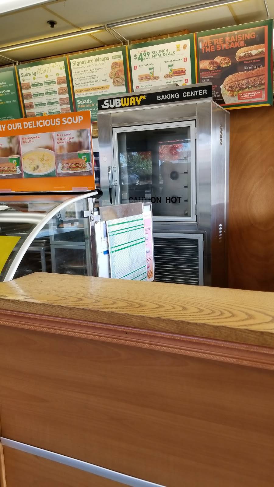 Subway | restaurant | 1231 E Main St, Meriden, CT 06450, USA | 2032370123 OR +1 203-237-0123