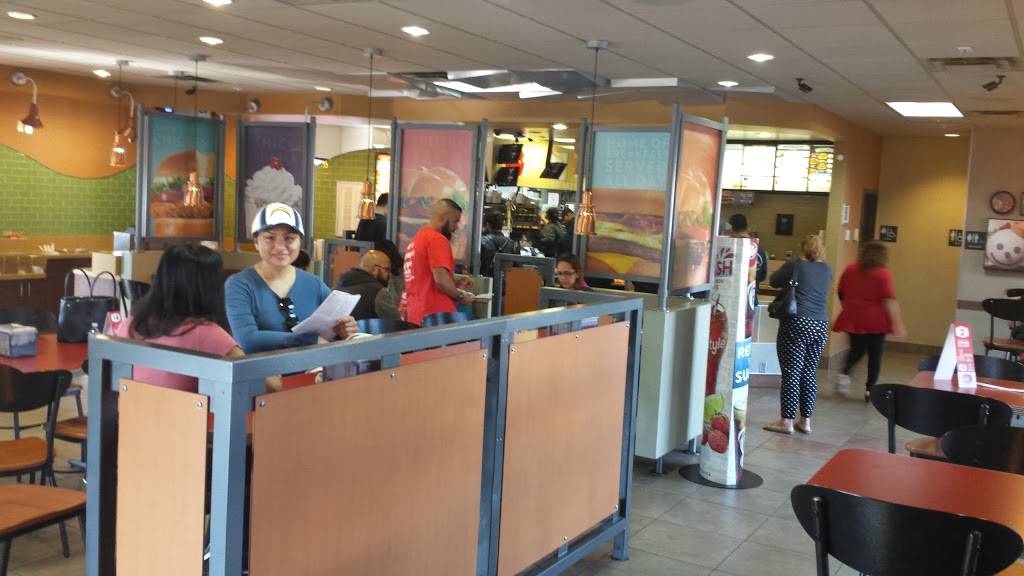 Jack in the Box | restaurant | 6815 Stine Rd, Bakersfield, CA 93313, USA | 6618327506 OR +1 661-832-7506