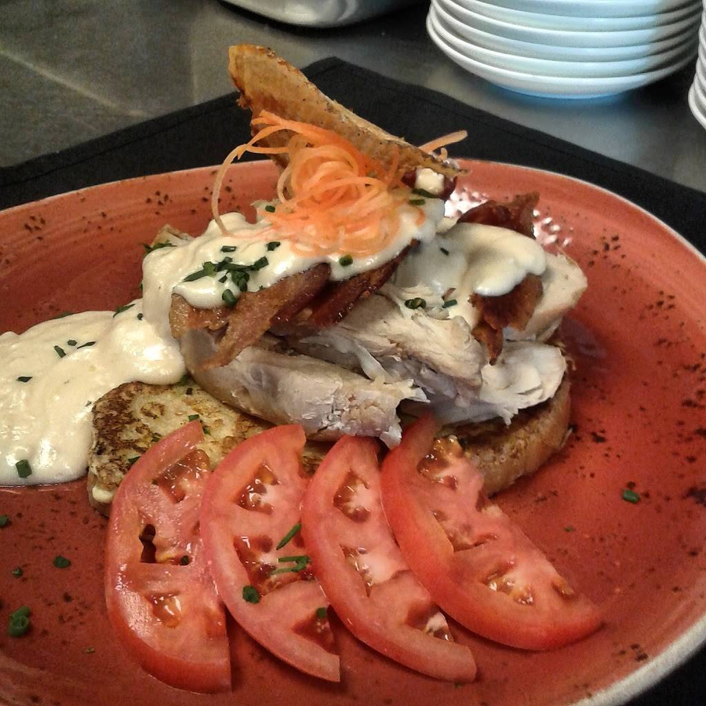 Stone Wall Tavern | restaurant | 17276 Valley Mall Rd, Hagerstown, MD 21740, USA | 2406549255 OR +1 240-654-9255