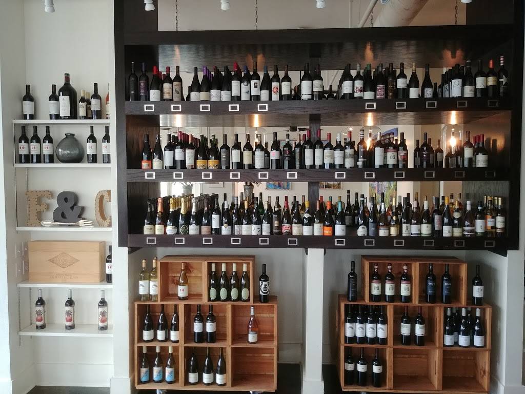 Forks And Corks | restaurant | 141 TerraBella Boulevard, Covington, LA 70433, USA | 9852733663 OR +1 985-273-3663