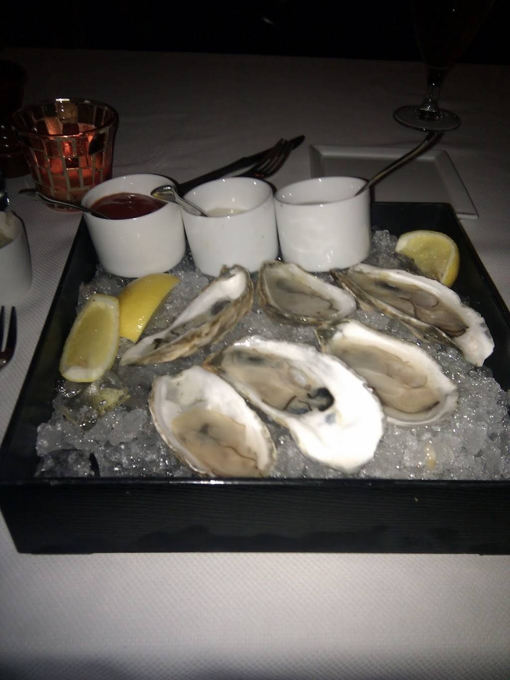 Aura | restaurant | 1 Seaport Ln, Boston, MA 02210, USA | 6173854300 OR +1 617-385-4300