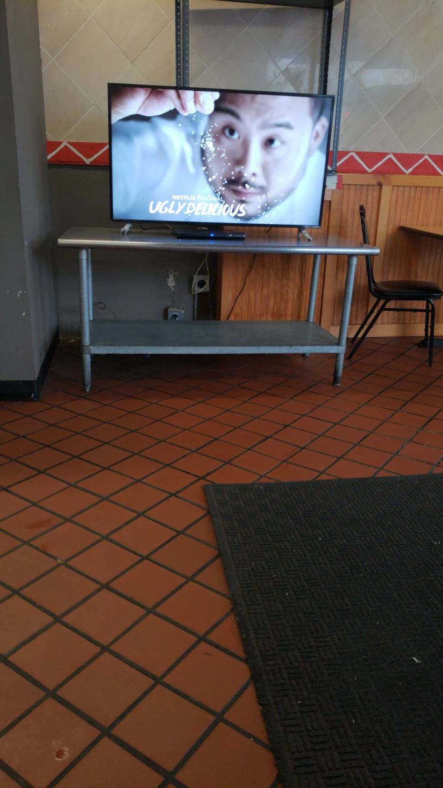 Tay’s Soul Food | restaurant | 901 Bridge St, Philadelphia, PA 19124, USA | 2154377514 OR +1 215-437-7514