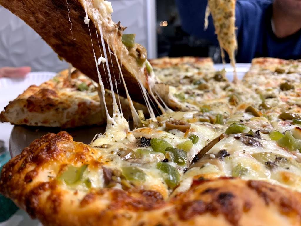 Sakhos Pizzeria | restaurant | 2405 Dougall Road Unit 2, Windsor, ON N8X 1T3, Canada | 5199155729 OR +1 519-915-5729