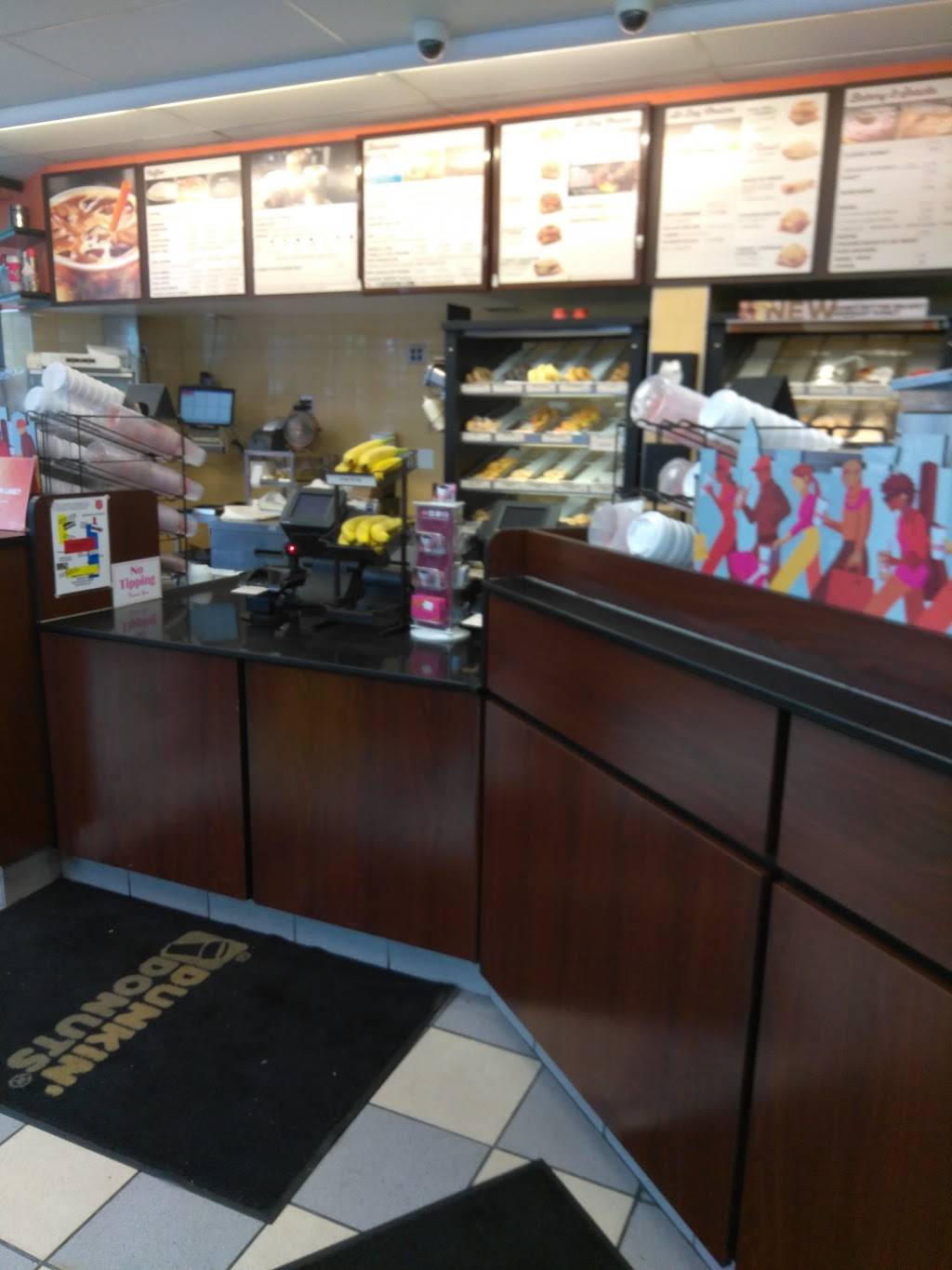 Dunkin | bakery | 138 S Main St, Fall River, MA 02721, USA | 5086767851 OR +1 508-676-7851