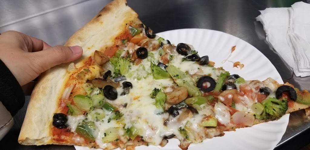 Best Italian Pizza | restaurant | 202 E Fordham Rd, Bronx, NY 10458, USA | 7185625806 OR +1 718-562-5806