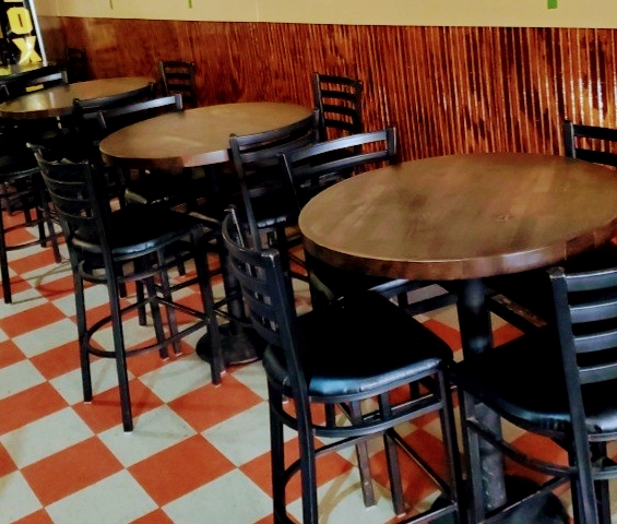 Rivers Edge Bar & Grille | restaurant | 120 Clinton St, Defiance, OH 43512, USA | 4197825121 OR +1 419-782-5121