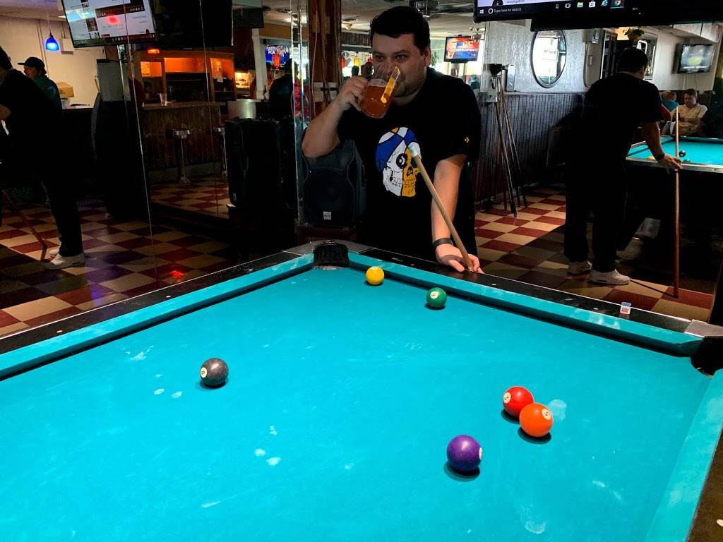 Los Paraguas | restaurant | 8740 W 30th Ct, Hialeah, FL 33018, USA | 3055587866 OR +1 305-558-7866