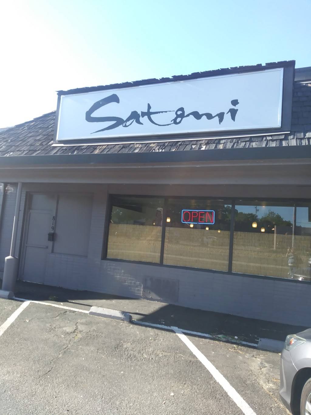 Satomi | restaurant | 819 W 11th St, Tracy, CA 95376, USA | 2092210562 OR +1 209-221-0562