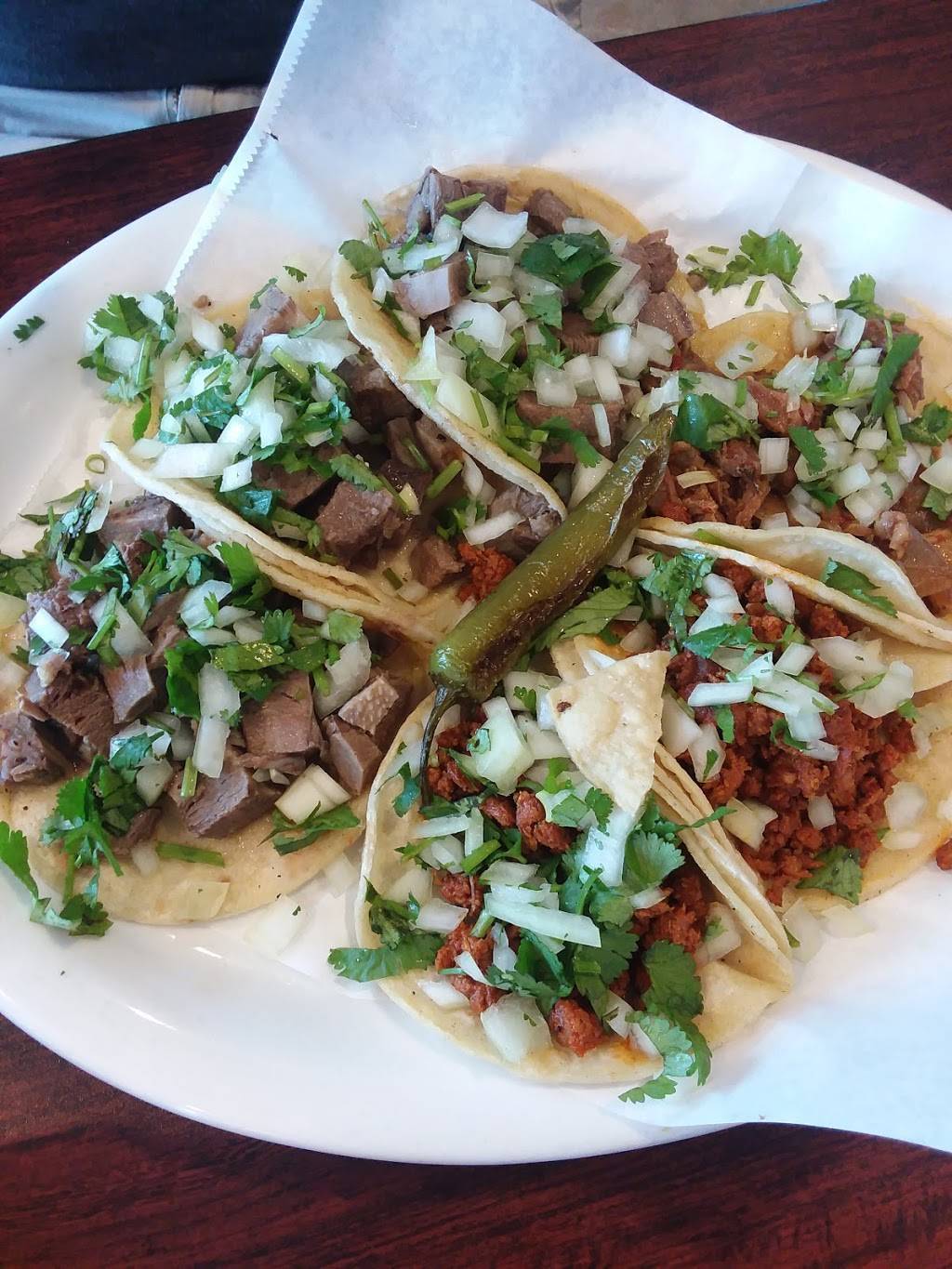 La Fonda Taqueria Y Marisco | restaurant | 3001 Auto Mall Dr #100, Bakersfield, CA 93313, USA | 6618321750 OR +1 661-832-1750