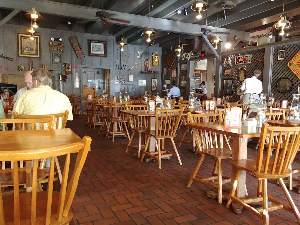 Cracker Barrel Old Country Store | restaurant | 6330 N Interstate 35, San Antonio, TX 78218, USA | 2105998080 OR +1 210-599-8080