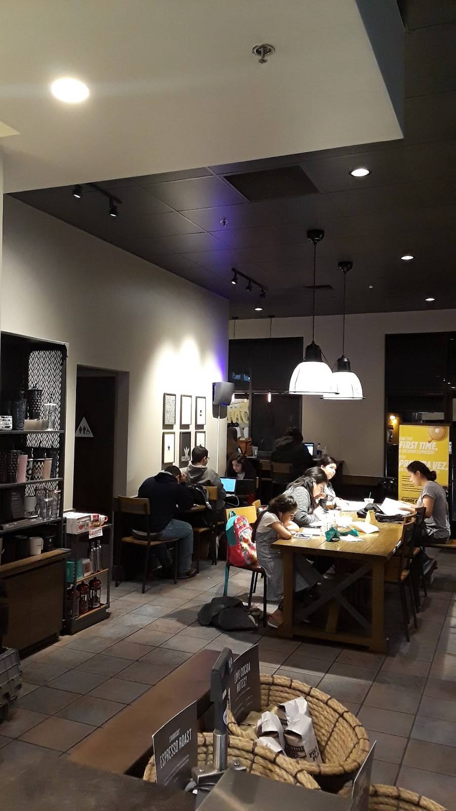 Starbucks | cafe | 1507 Mitchell Rd #102, Ceres, CA 95307, USA | 2095376135 OR +1 209-537-6135