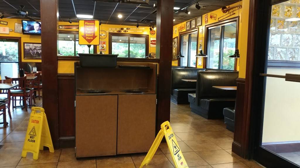 Zaxbys Chicken Fingers & Buffalo Wings | restaurant | 424 Russ Ave, Waynesville, NC 28786, USA | 8284562888 OR +1 828-456-2888