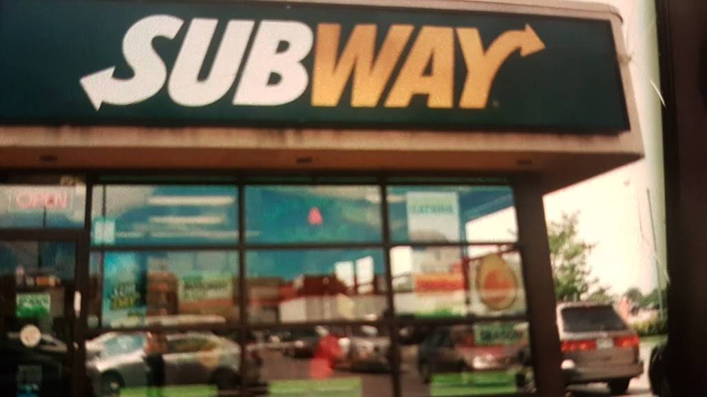 Subway | restaurant | 2625A Weston Rd Unit 2, North York, ON M9N 3X2, Canada | 4162408413 OR +1 416-240-8413