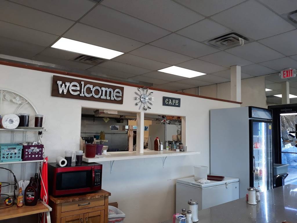 Virginias Place | restaurant | 100 E 15th St, Edmond, OK 73013, USA | 4056975343 OR +1 405-697-5343