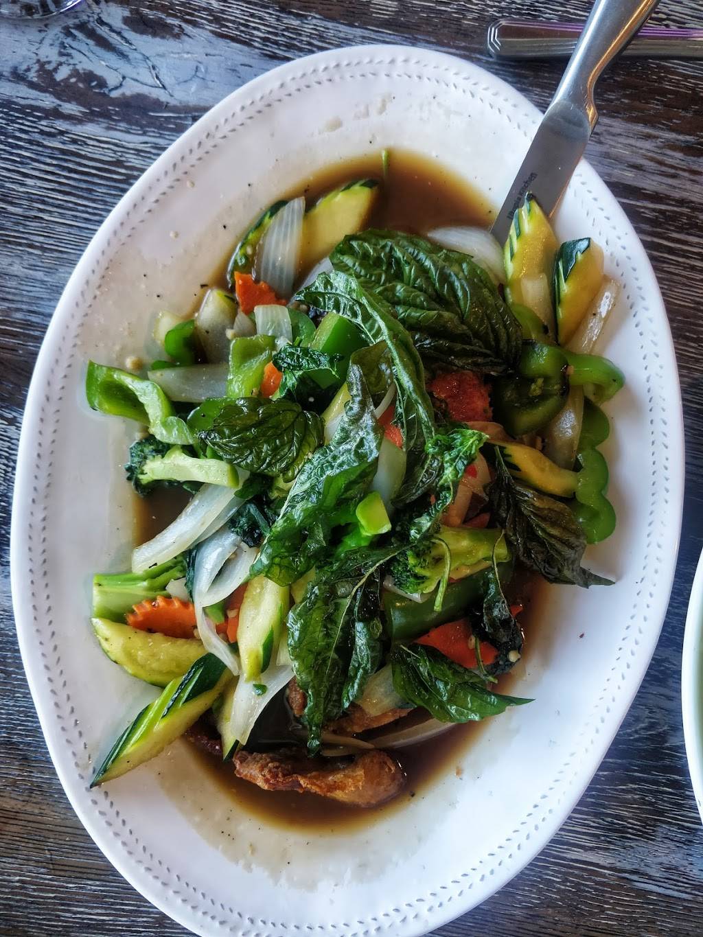 Thai Square | restaurant | 3361 Battleground Ave, Greensboro, NC 27410, USA | 3369077845 OR +1 336-907-7845