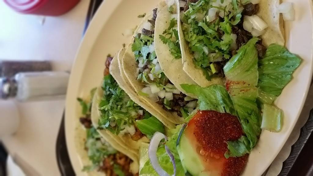 Los Fernandez Rosticeria | restaurant | 522 W North Ave, Elmhurst, IL 60126, USA | 6308340106 OR +1 630-834-0106