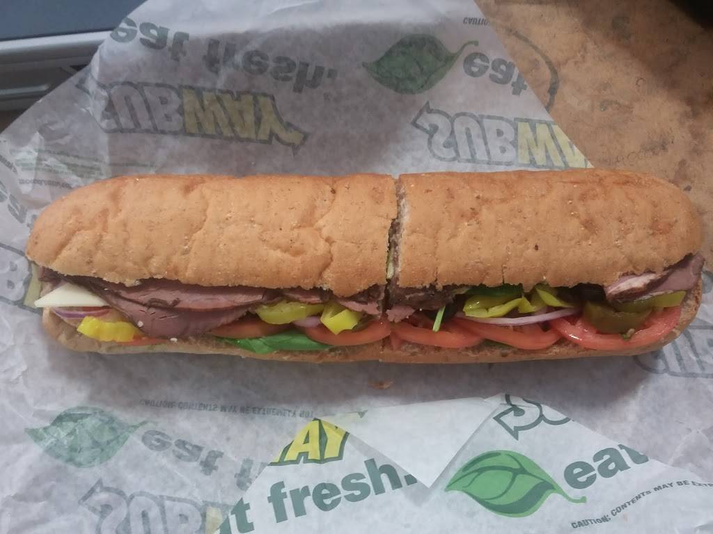 Subway | restaurant | 206 W US Hwy 80, White Oak, TX 75693, USA | 9032976667 OR +1 903-297-6667