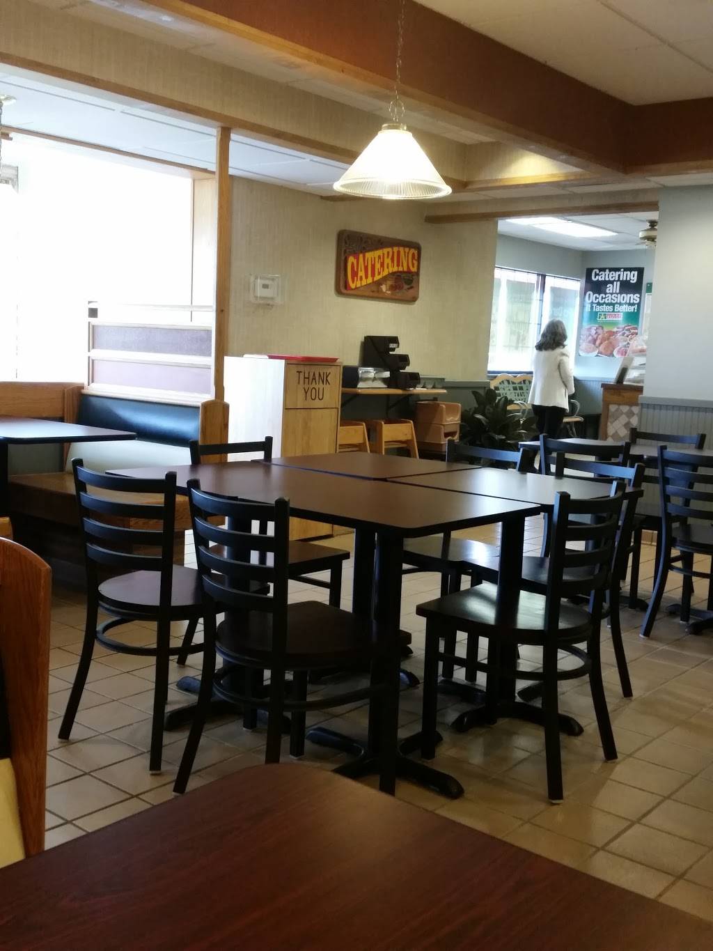 Browns Chicken | restaurant | 1N058 Main St, Carol Stream, IL 60188, USA | 6305100890 OR +1 630-510-0890