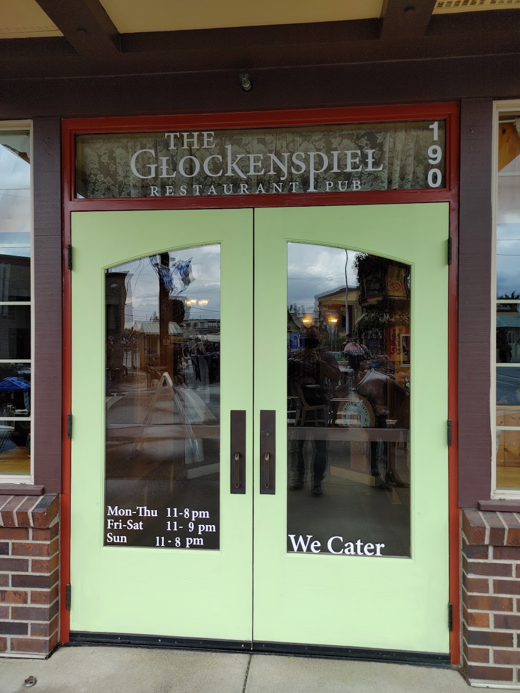 The Glockenspiel Restaurant & Pub | restaurant | 190 E Charles St, Mt Angel, OR 97362, USA | 5038456222 OR +1 503-845-6222