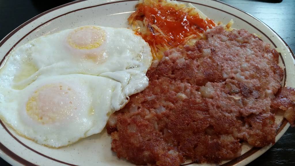 Dearborn Cafe | restaurant | 220 Indian Springs Dr, Sandwich, IL 60548, USA | 8157866185 OR +1 815-786-6185