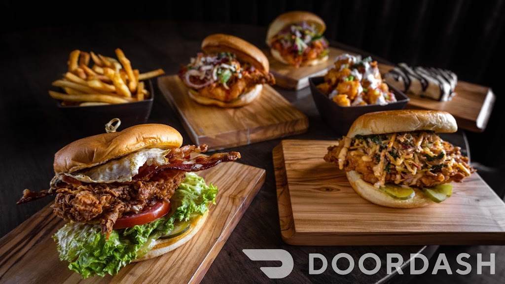 Ghost Chicken Lexington | restaurant | 120 W 2nd St, Lexington, KY 40507, USA | 8594444090 OR +1 859-444-4090