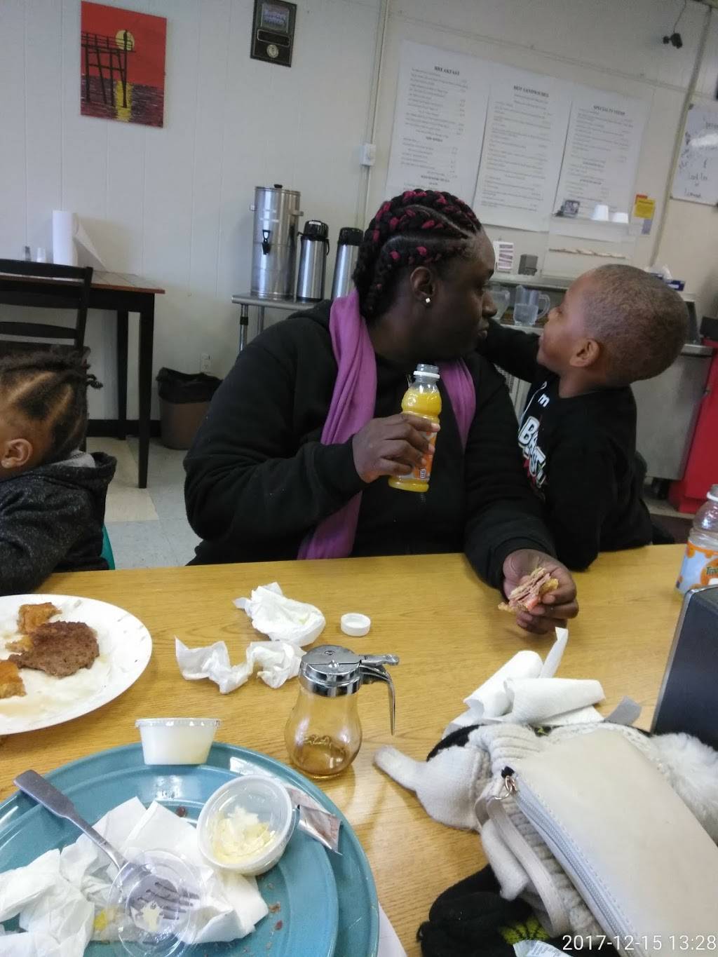 Howdys Deli | restaurant | 3651 Karl Rd, Columbus, OH 43224, USA | 6142679666 OR +1 614-267-9666