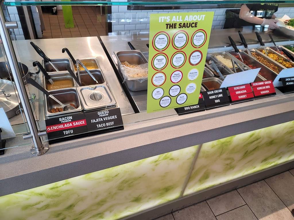 California Tortilla | restaurant | 1405 Folly Rd, Charleston, SC 29412, USA | 8438673838 OR +1 843-867-3838