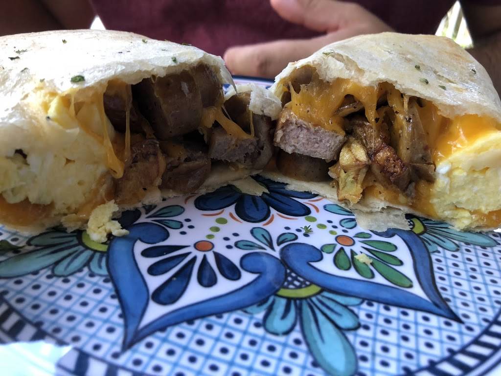 Moon and Sun Café | restaurant | 26 Toques Pl, St. Augustine, FL 32084, USA | 9046794272 OR +1 904-679-4272