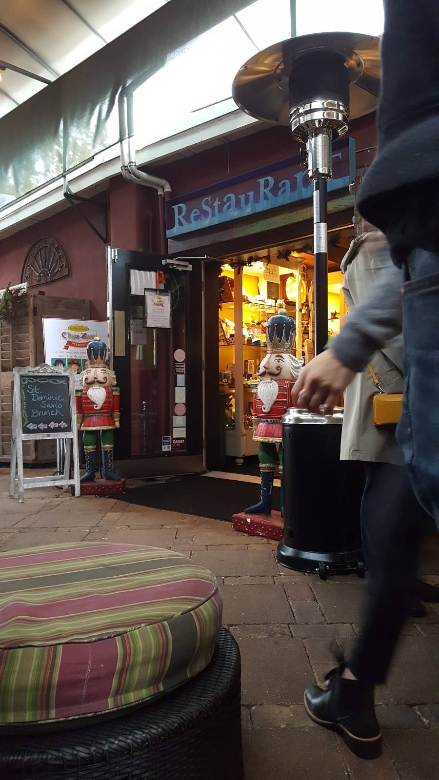 Chez Zee American Bistro | restaurant | 5406 Balcones Dr, Austin, TX 78731, USA | 5124542666 OR +1 512-454-2666