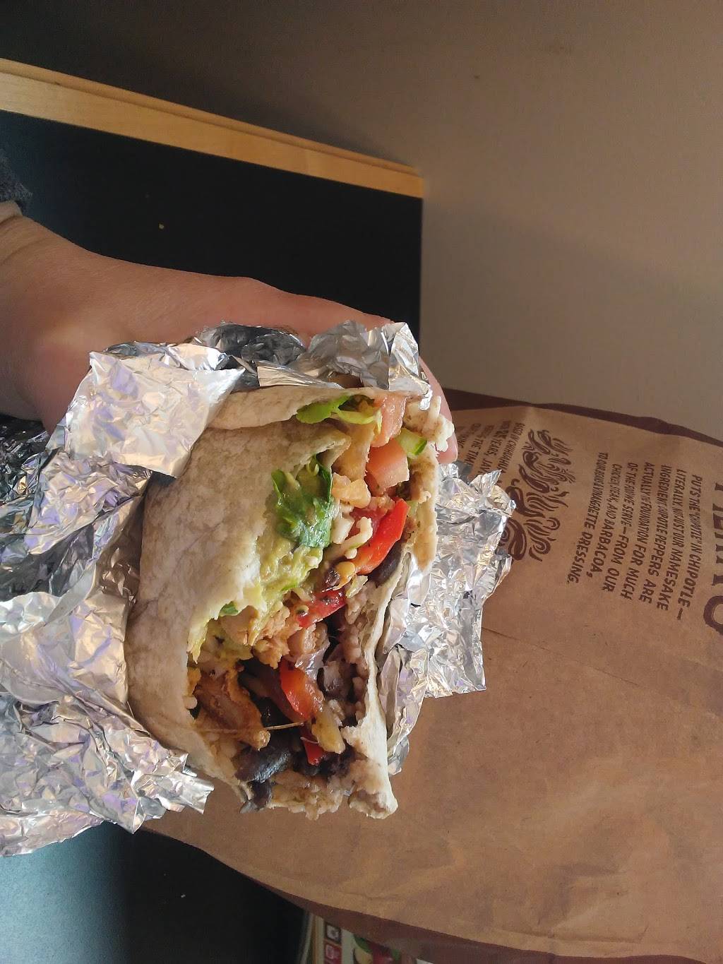 Chipotle Mexican Grill | restaurant | 3017 Broadway, Oakland, CA 94611, USA | 5107631432 OR +1 510-763-1432
