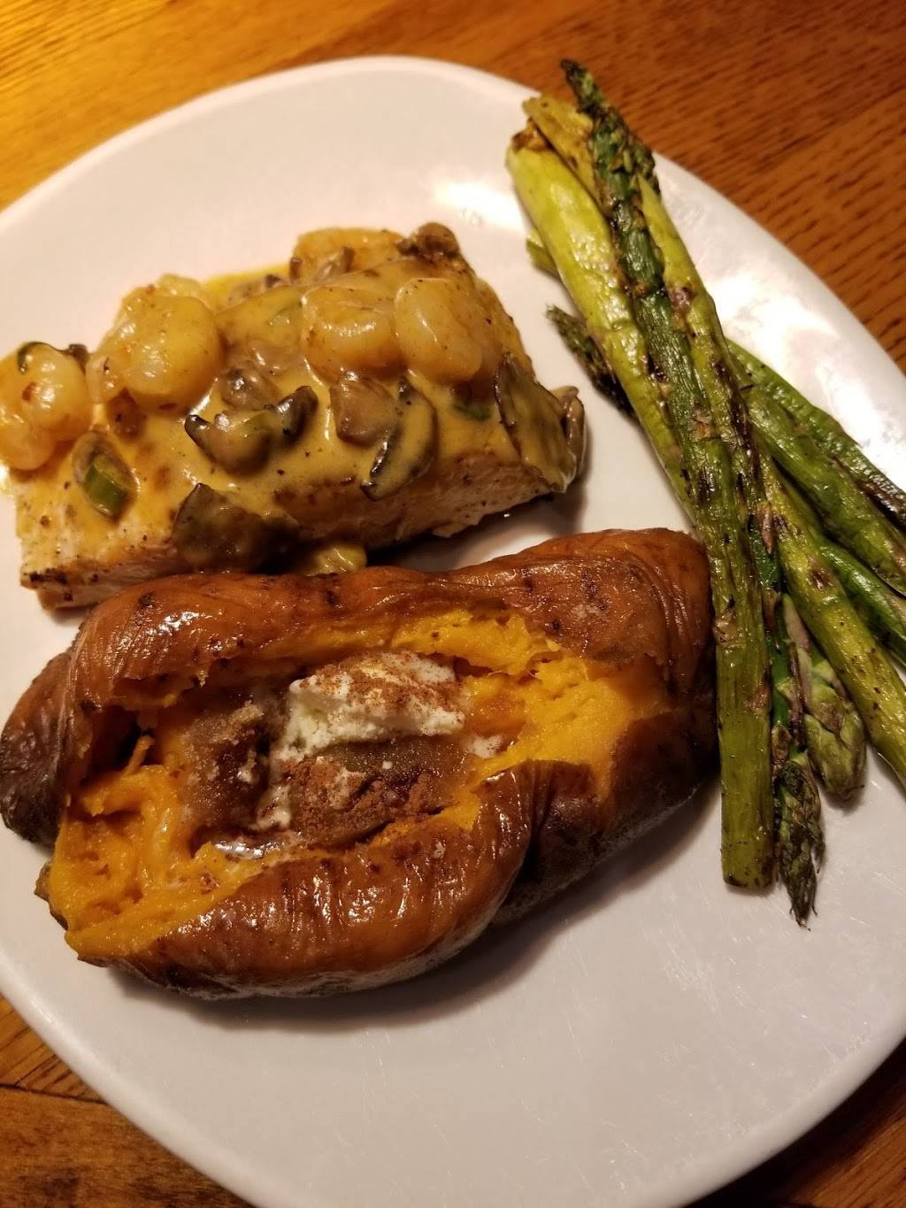 Outback Steakhouse | restaurant | 1890 Sam Rittenberg Blvd, Charleston, SC 29407, USA | 8437638999 OR +1 843-763-8999