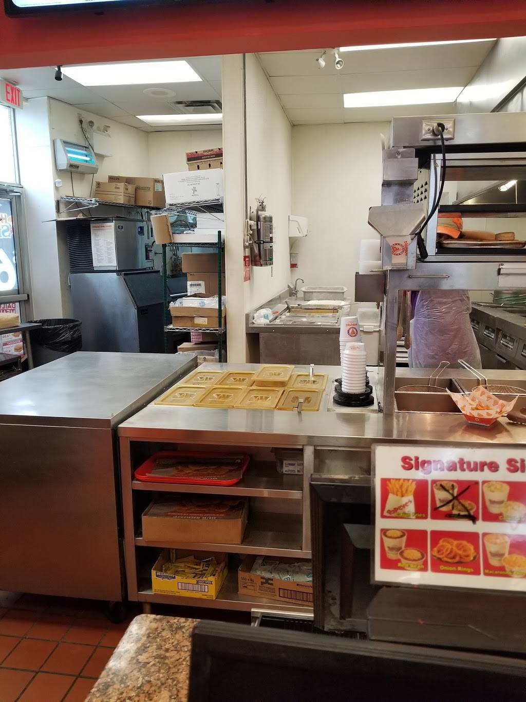 Popeyes | restaurant | 2011 Plains Rd E, Burlington, ON L7R 5B3, Canada | 9056338686 OR +1 905-633-8686