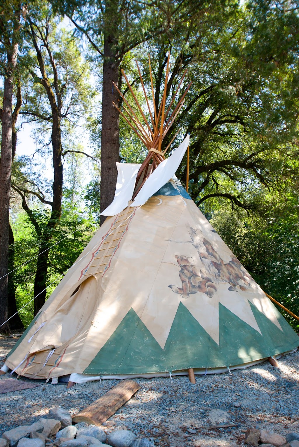 Indian Valley Outpost Resort | restaurant | 4601 CA-49, Camptonville, CA 95922, USA | 5302850370 OR +1 530-285-0370