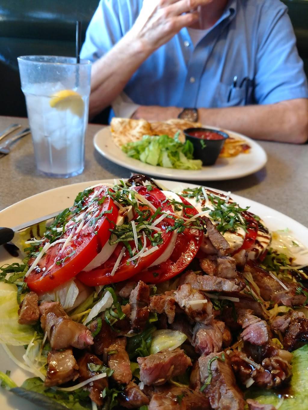 Cafe 20 | cafe | 756 E Grant Hwy, Marengo, IL 60152, USA | 8155685653 OR +1 815-568-5653