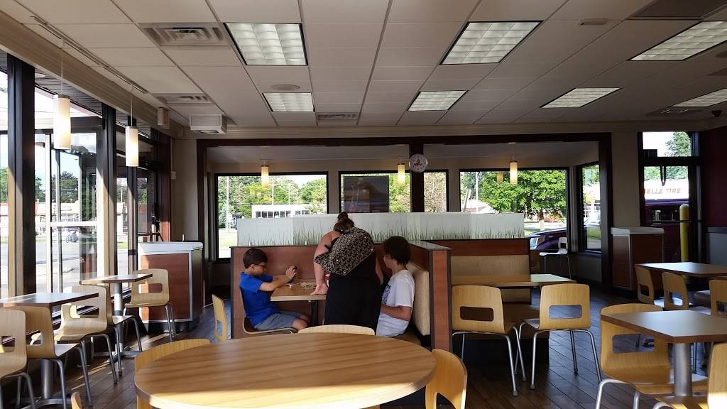 Wendys | restaurant | 8515 N Telegraph Rd, Dearborn Heights, MI 48127, USA | 3132786545 OR +1 313-278-6545