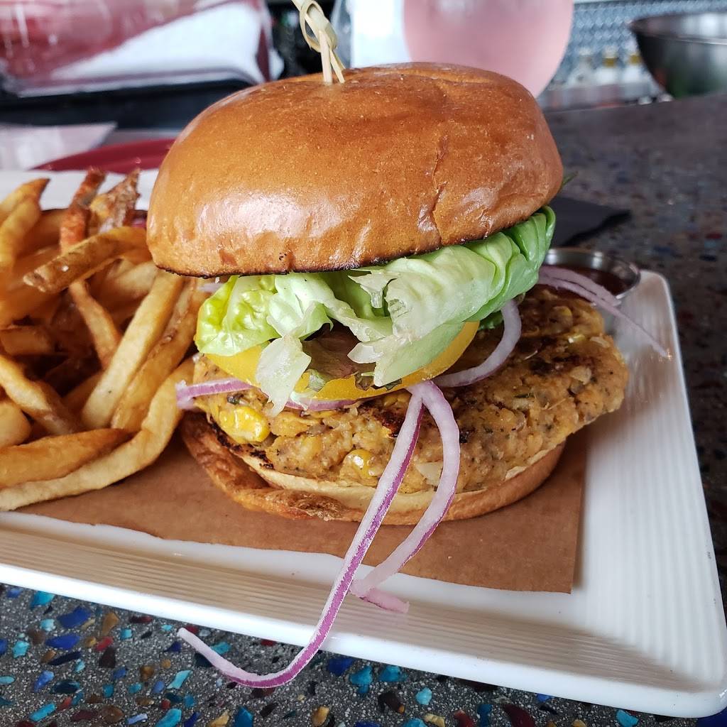 Rising Tide Tap & Table | restaurant | 523 Glen Cheek Dr, Port Canaveral, FL 32920, USA | 3215760676 OR +1 321-576-0676